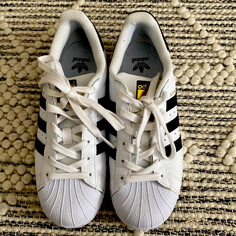 Adidas superstar